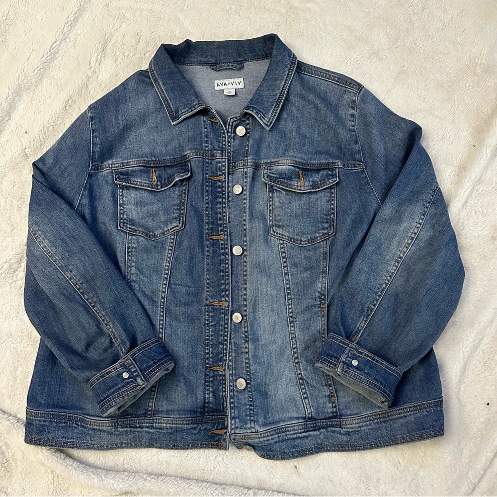 Woman’s 2X Ava Viv denim jacket